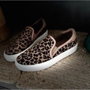 Ugg Leopard Print Slide on shoes brand new
